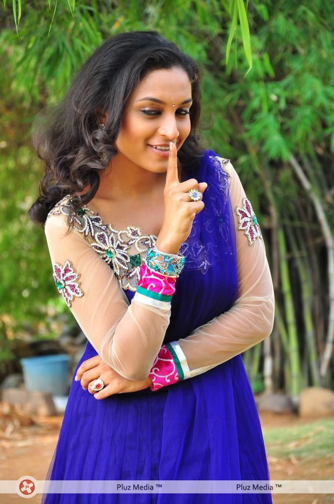 Actress Nadiya Stills | Picture 110340